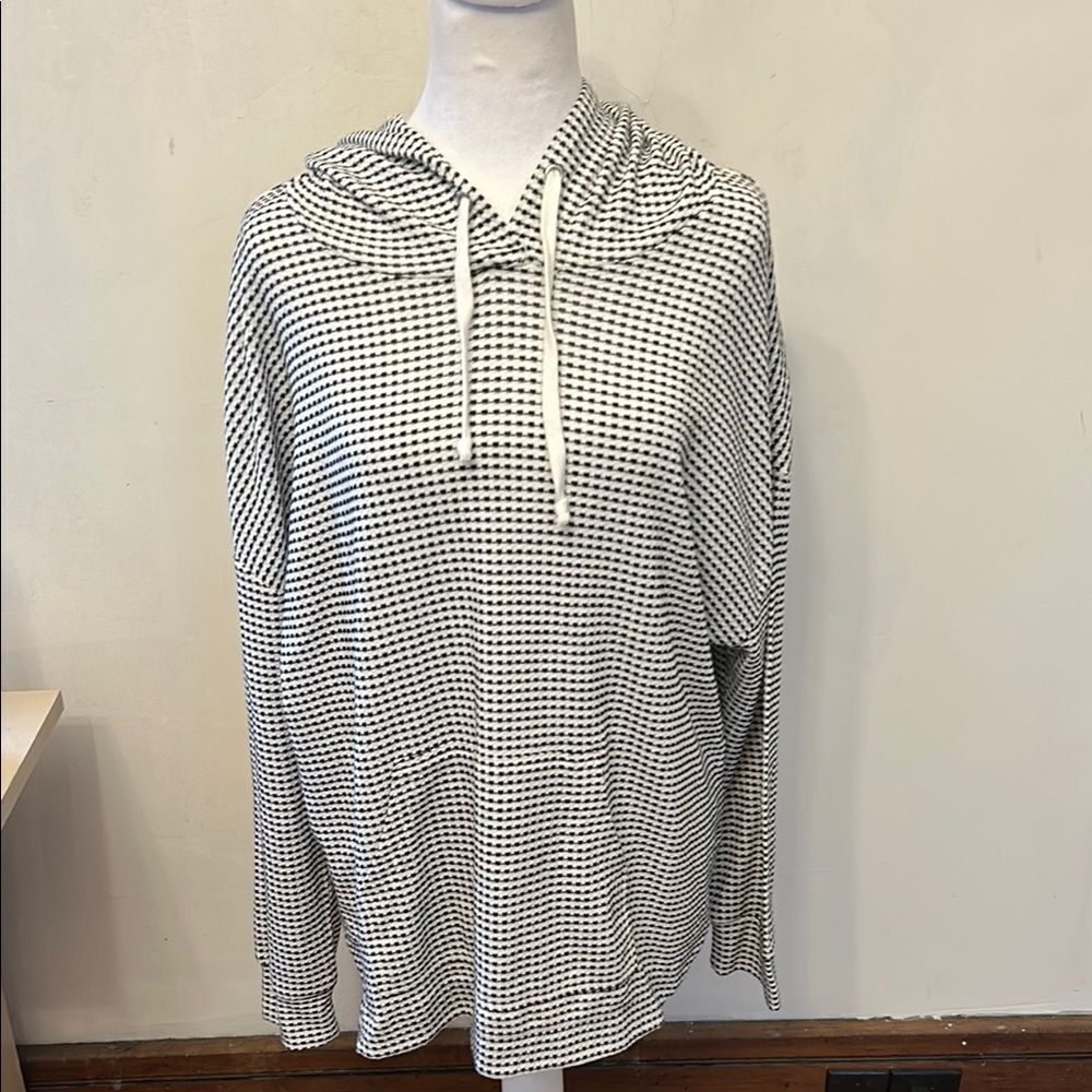 Melloday black white oversized hooded sweatshirt Size L EUC